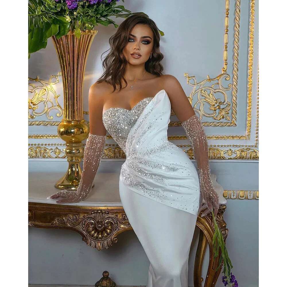 Crystal White Satin Wedding Dress Sweetheart Pleat Chapel Train Mermaid for Elegant Bridal 2025 Without Gloves Formal Long Gown