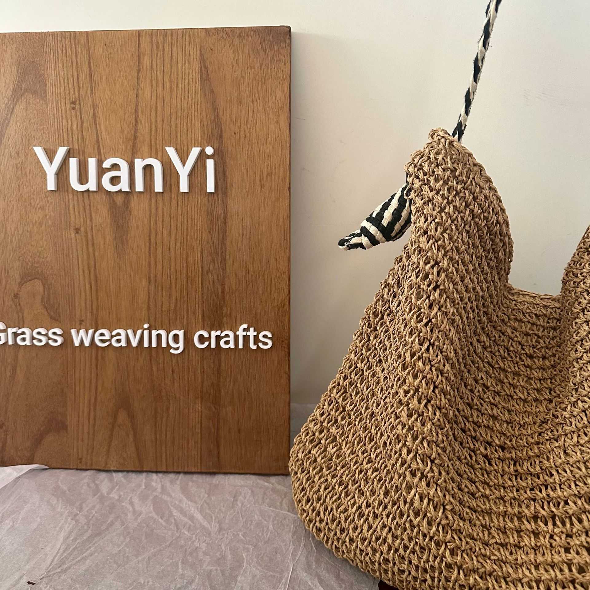 Straw woven bag, woven bag, handmade single shoulder woven women's bag, versatile, niche fashion handbag, shoulder bag
