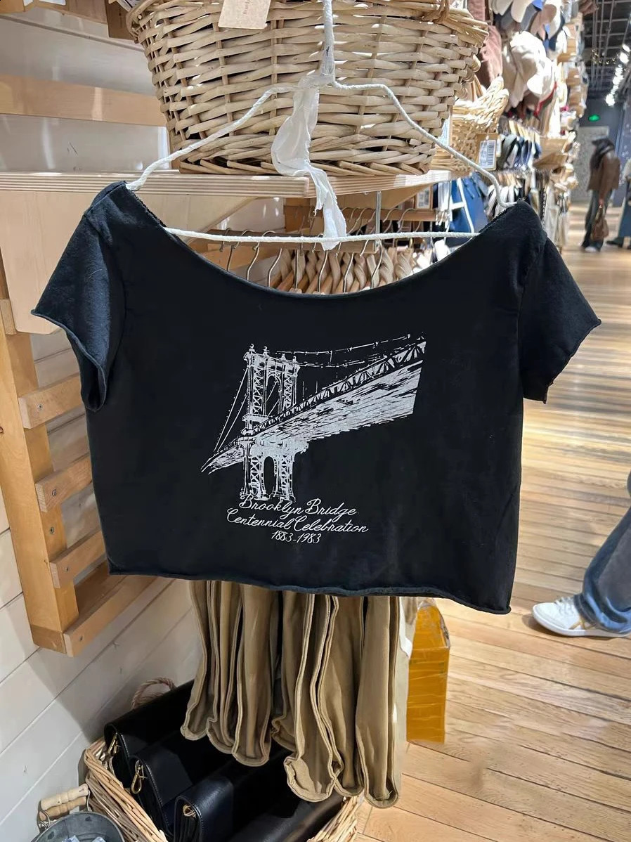 Bridge Print Loose Crop Top for Woman Summer Roll Hem Slash Neck Short Sleeve Cotton Cropped T-shirt Casual Streetwear Tee Tops 250303