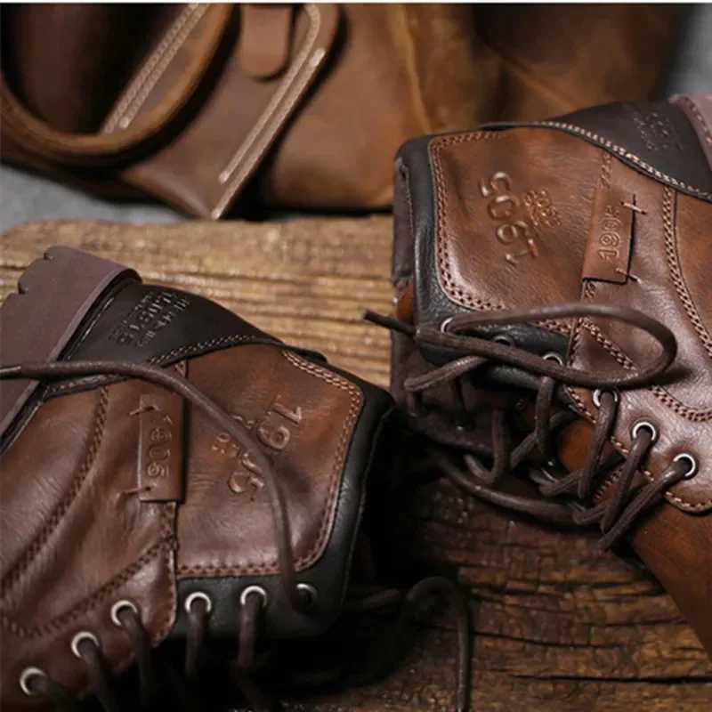Luxury mens boots black Chelsea boots hand soda water cardboard mens dress wedding dress office wedding dress mens boots Z250303