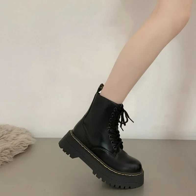 2024 Women Fashion Boots Casual Shoes Woman Leather Chelsea Ladie Classic Punk Female Goth High Platform Boots Women Botas Mujer Z250303