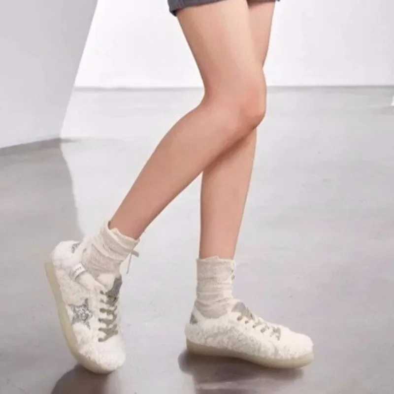 Womens flat shoes winter new round toe suede front zipper flash soft sole anti slip and wear-resistant low top cotton shoes M251017