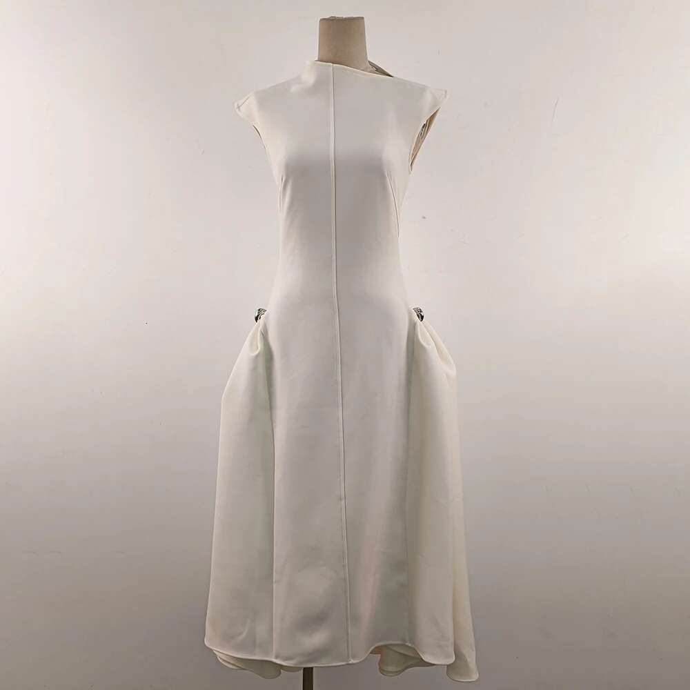 TWOTWINSTYLE Patchwork Folds Dresses For Women Asymmetrical Collar Sleeveless High Waist Solid A E Dress Female Fashion 2024