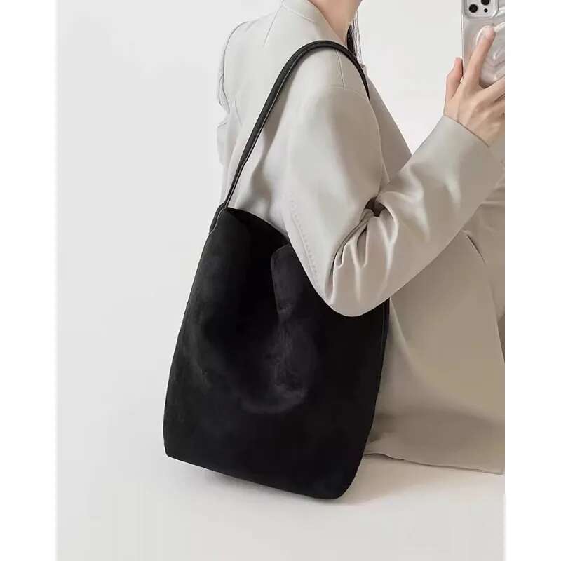 2023 New Trendy Large-Capacity Bucket Large Tote High-End Simple And Versatile Commuting Portable Shoulder Bag For Women
