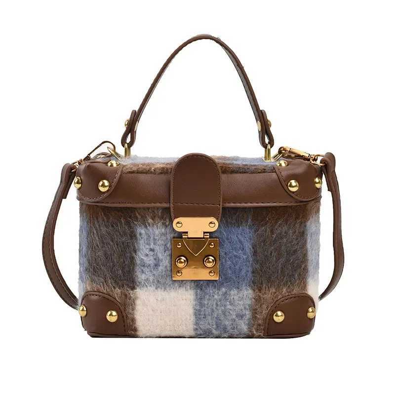 Luxury Designer Lock PU Leather and Wool Patchwork Womens Handbag Retro Crossbody Bag Small Bucket Tote Y250303