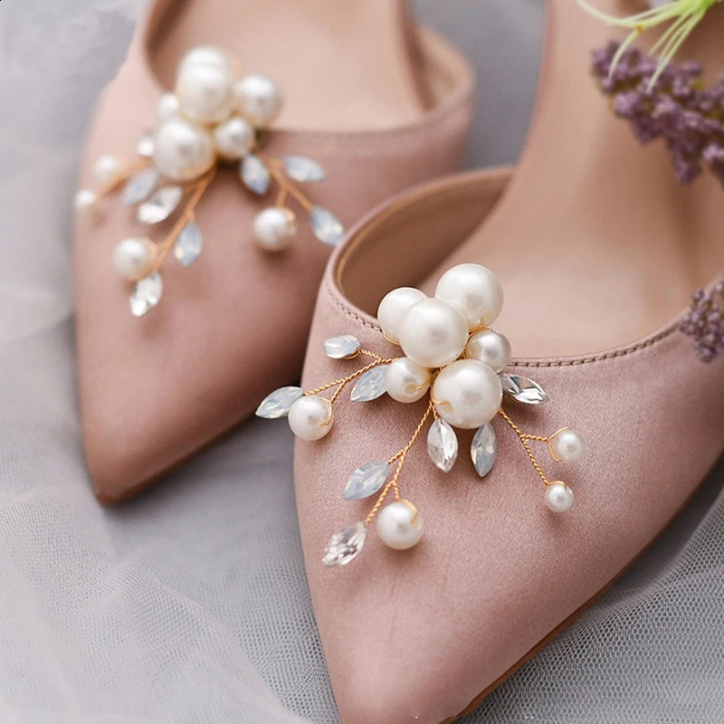 1PC Bag PendantBrooch Crystal Pearls Charm Buckle Handmade Alloy Flower Shoes Clip Removable Wedding Shoes Decoration 250218