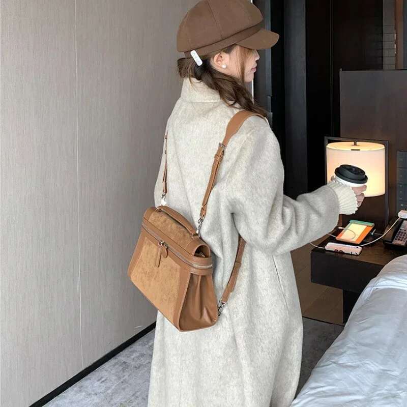 Designer Handbags High Quality Frosted Faux Leather Trend Fashion Chic Crossbody Bag New Large Capacity Casual Backpack