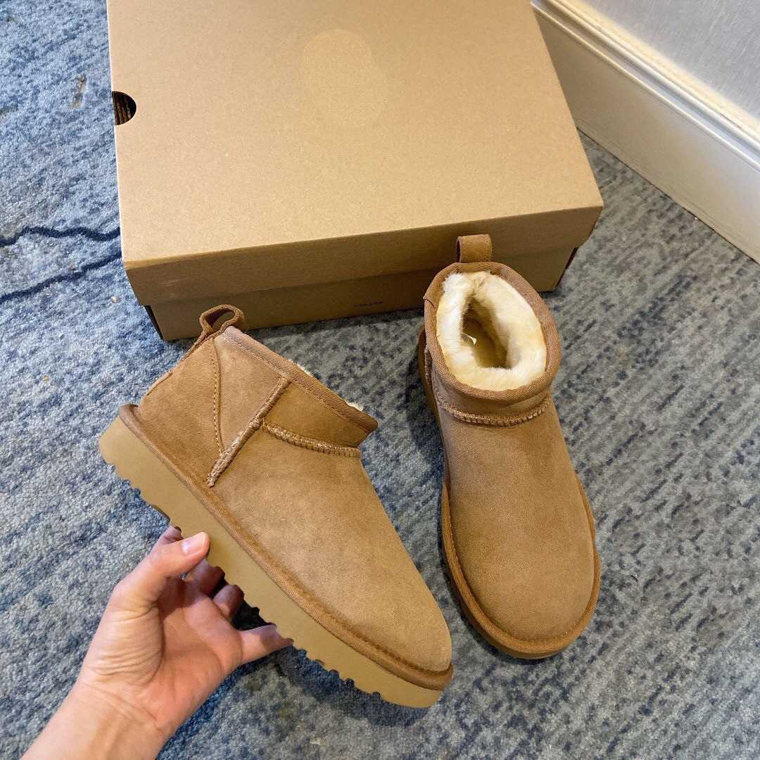 womens snow boots Internet celebrity versatile short tube new style for wearing on the outside thick soled height increasing and plush warm anti slip 