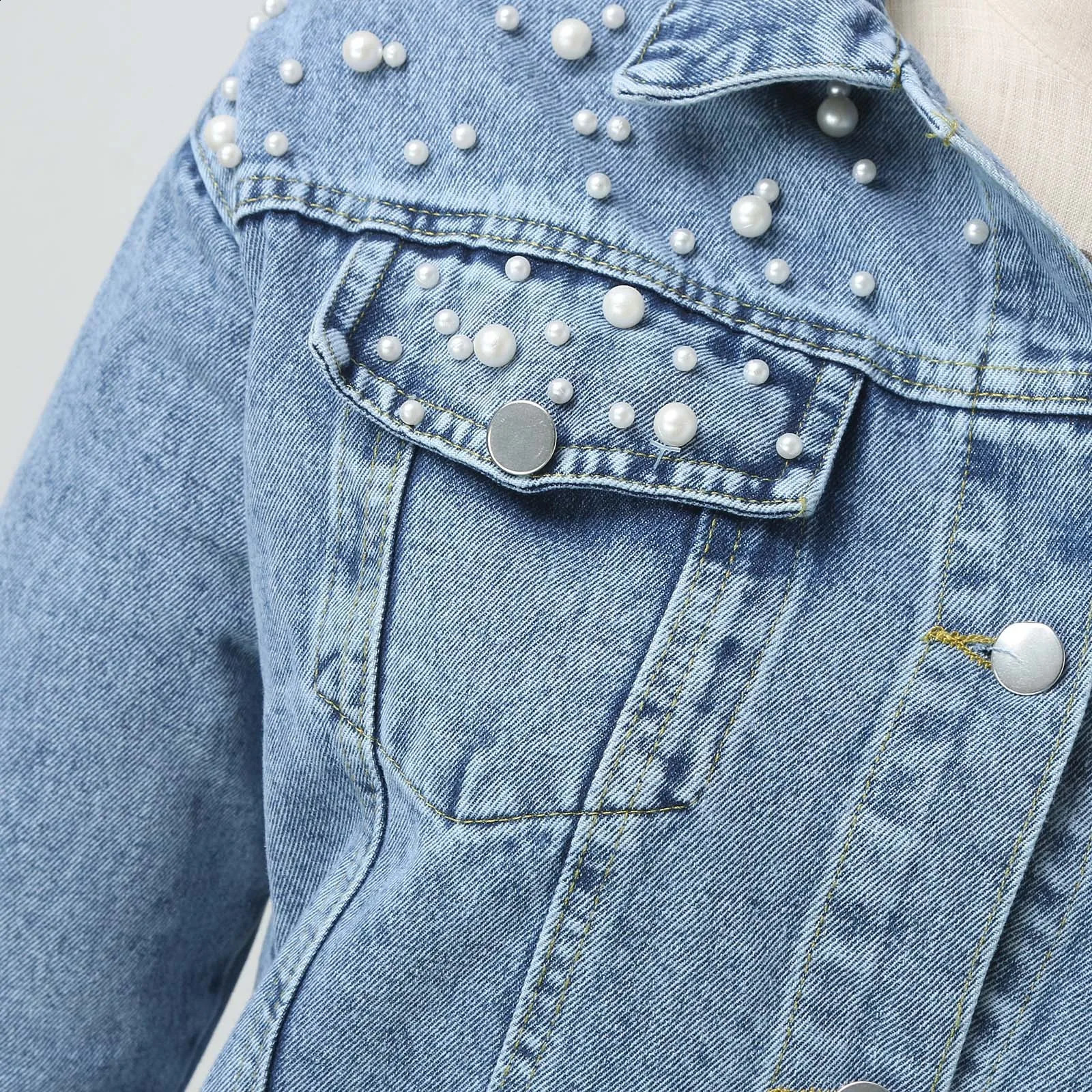 Womens Pearls Denim Jackets Autumn Beaded Casual ed Jean Coat for Women Outerwear Lapel Short Casaco 250228