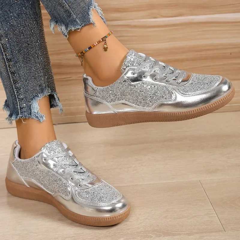 Womens sports shoes 2025 new explosive men and womens casual sports shoes fashionable classic board shoes thick soled womens flat shoes M250303