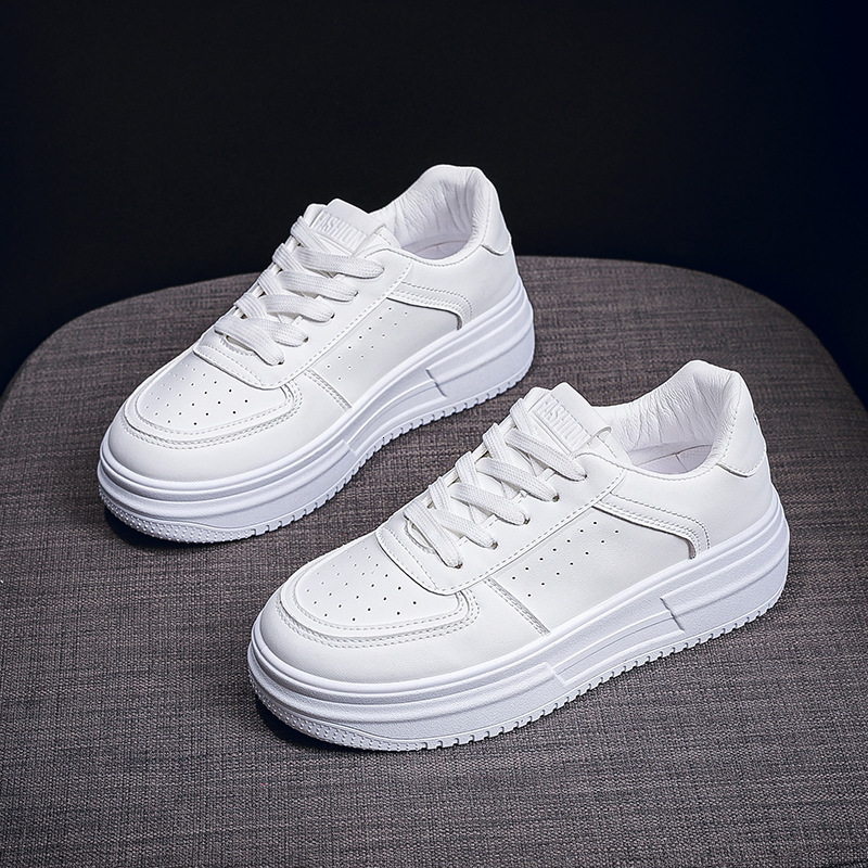 White Shoes 2025 Spring Designer s New Breathable Multi Functional Women s Board Shoes Thick Soled Sports And Leisure Outdoor Shoes