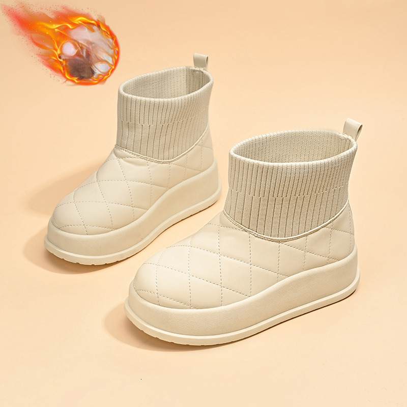 2025 Winter Designer s New Women's Velvet High Top Snow Boots White Fashion Warm Outdoor Non Slip Casual Cotton Shoes Leather Short Boots