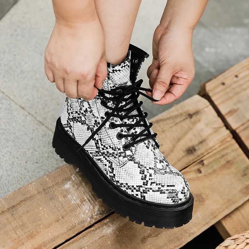 Winter Platform Ankle Boots Ladies 2022 Casual Female Genuine Leather Motorcycle Shoe Luxury Short Wedge Womens Mid Calf Boots Z250303