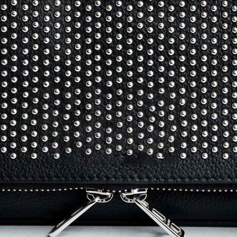 2025 New Women Fashion Crossbody Large Black PU Shoulder With Nails Retro Lightweight Simple Chain Bag