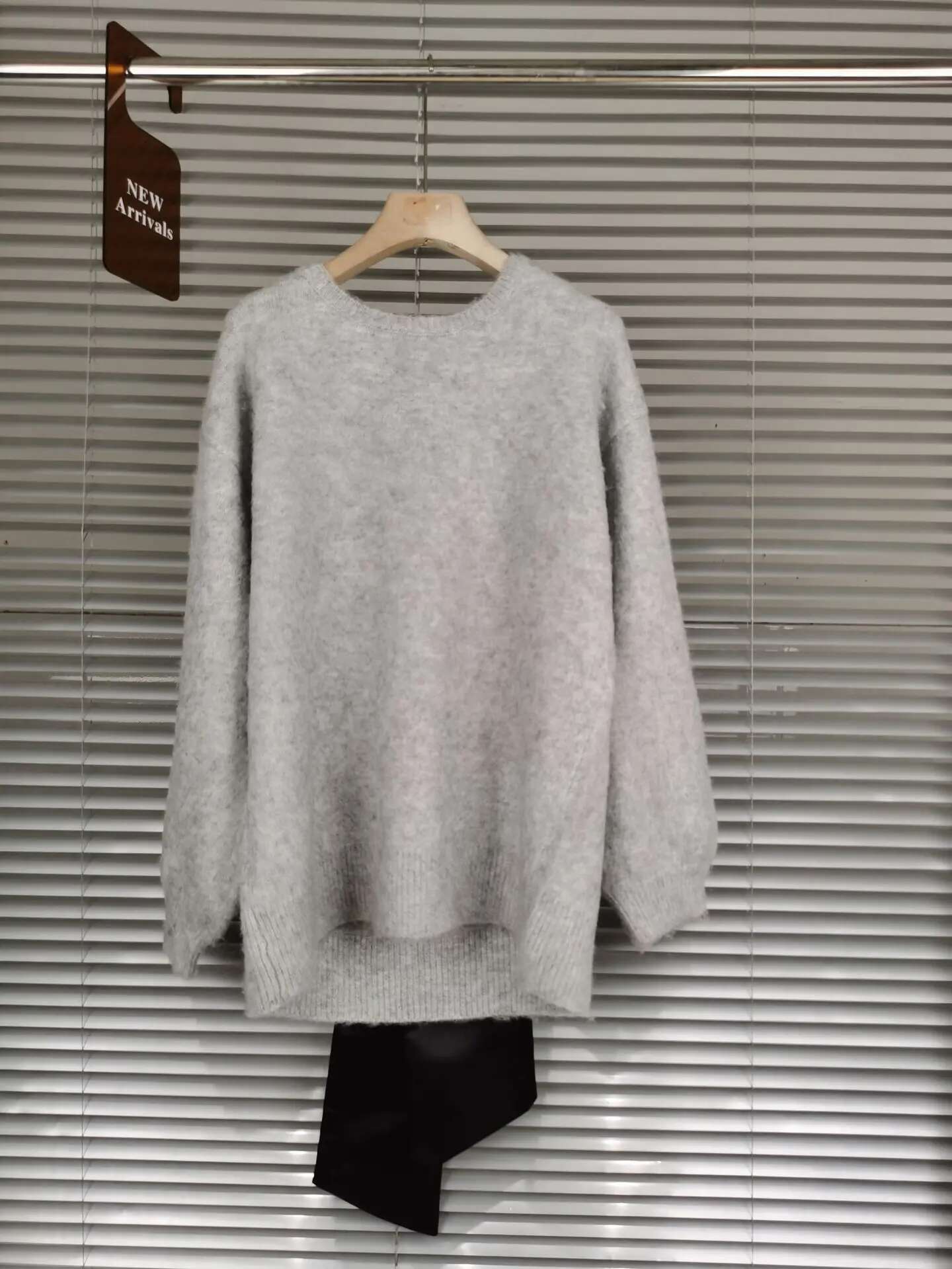 Women 2025 Spring Autumn Backless Large Bow Ed Sexy Knitted Sweater All Match Bottoming Pullover Tops