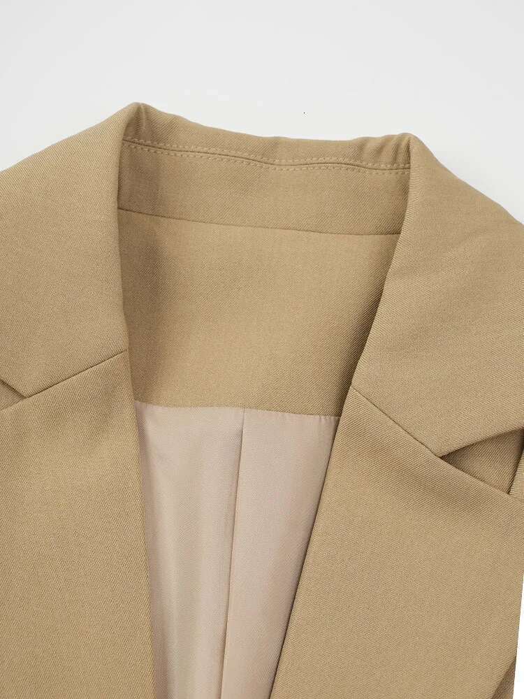 EAM Khaki Big Pleated Personality Blazer Women New Lapel Long Sleeve Loose Fit Jacket Fashion Tide Spring Autumn 2024 Cpdb255