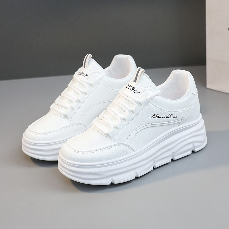 New leather women's 2025 designer white shoes, thick soled height increasing shoes, fashionable and versatile casual shoes, sports board shoes