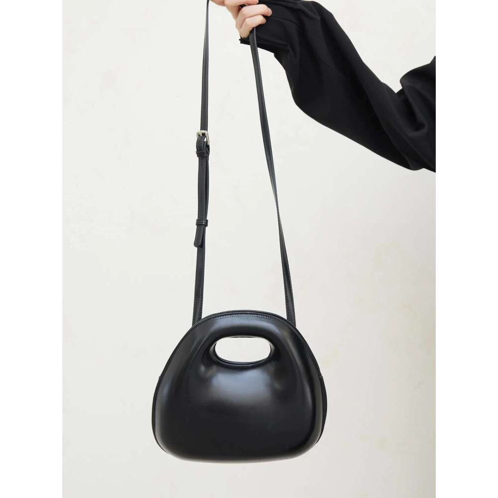 Women's Bags UMI MAO Unique Design Three Dimensional Egg Bag Simple Magnetic Single Shoulder Crossbody Designer Handbags