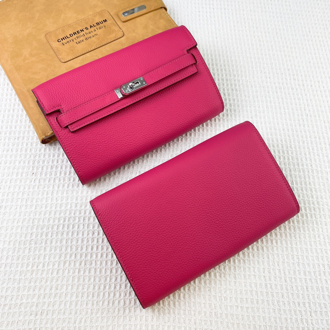 Womens elegant wallet can be worn cross-body wallet leather small gold or silver flap bag luxury clutch wallet designer wallet