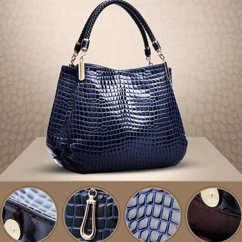 Tote Large Capacity Daily Commute Women's Shoulder Bag Crocodile Print Bright Face Handbag Shopping