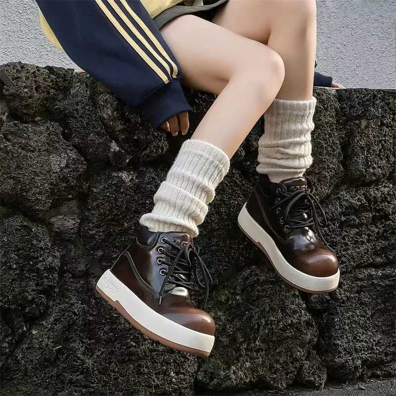 2025 Ugly and Cute Big Head Womens Boots Genuine Leather Paint Friction Lace Platform Luxury Shoes Couple Large Size Ankle Boots Z250303