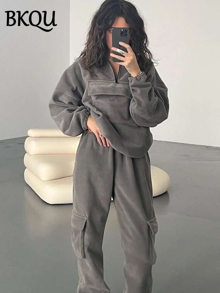 BKQU Fleece Tracksuit Winter Pants Two Set Casual Lapel Zipper Sweatshirt Pocket Sweatpants Women Sports Suit 2 Piece Sets