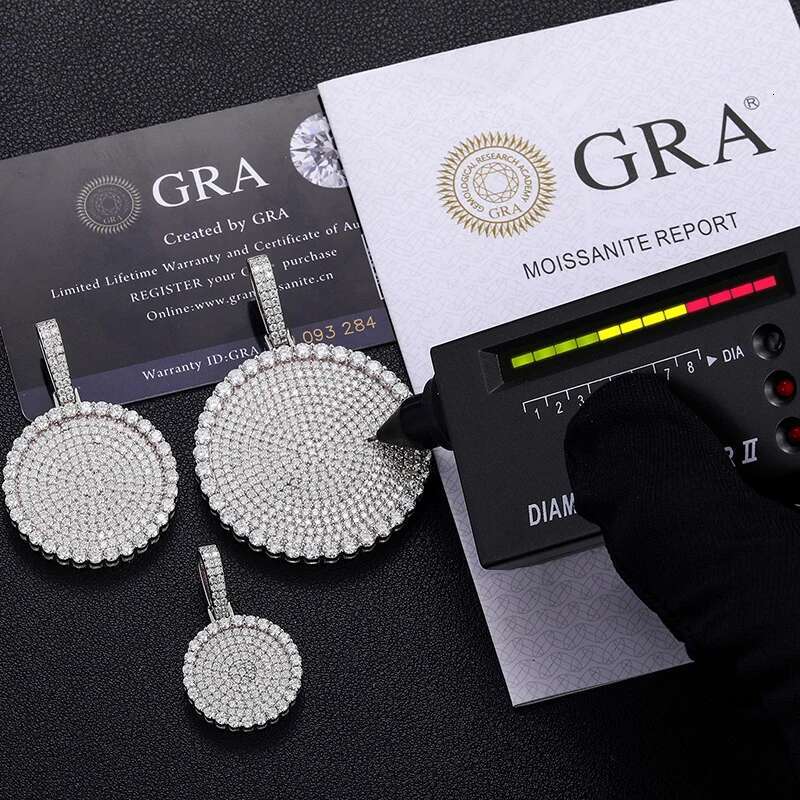 20/30/40mm Round D Color VVS Moissanite Pendant Sterg Sier Necklaces Iced Out Shining Passed Dia Test Wholesale