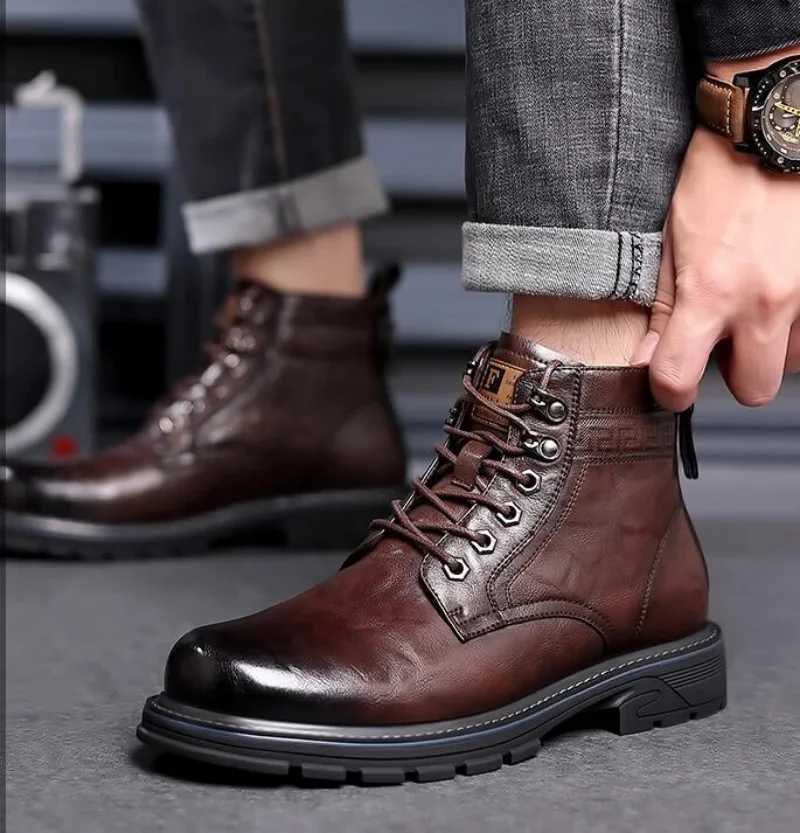 Luxury Quality Designer Vintage Leather Men Snow Boots Business Microfiber leather Men Boots Lace Up Outdoor Motorcycle Boots Z250303