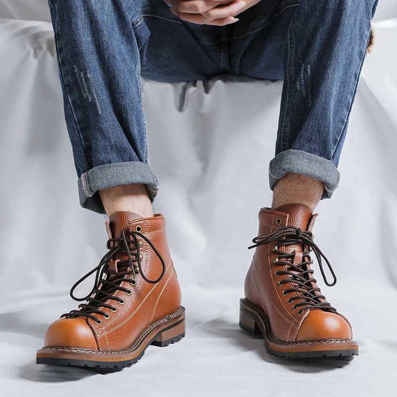 2023 New Vintage Work Boots for Men High Top British Style Mens Leather Boots Spring Autumn New Designer Platform Shoes Man Z250303