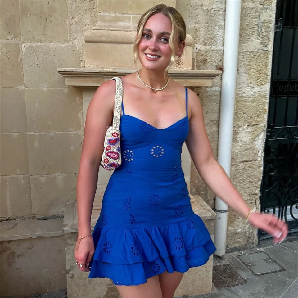 PB ZA 2024 Spring Womens Fashion and Elegance Slim Fit Versatile Layered Decorative Short Strap Dress 250227