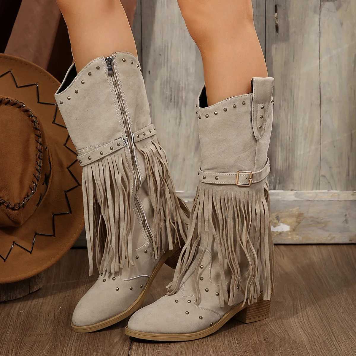 Womens Boots 2024 Autumn/winter Plus Size 43 Knight Boots Tassel New Rivet Belt Buckle Zipper Fashion Luxury Midsole Boots Z250303