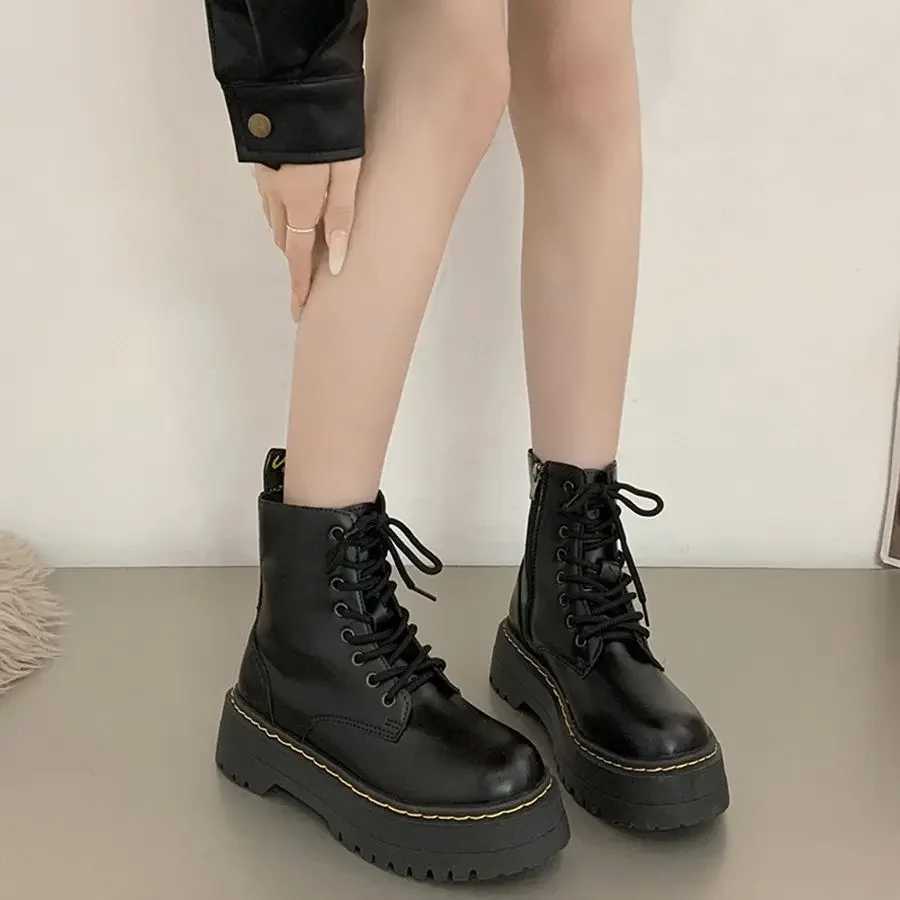 2024 Women Fashion Boots Casual Shoes Woman Leather Chelsea Ladie Classic Punk Female Goth High Platform Boots Women Botas Mujer Z250303