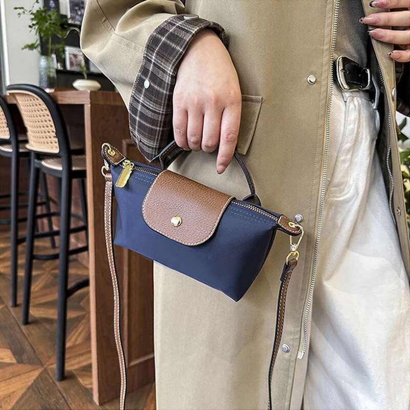 New Retro Ladies Mini Fashion Versatile Niche Design Shoulder Messenger Handbag, Nylon Fabric Dumpg Bag Handbag,