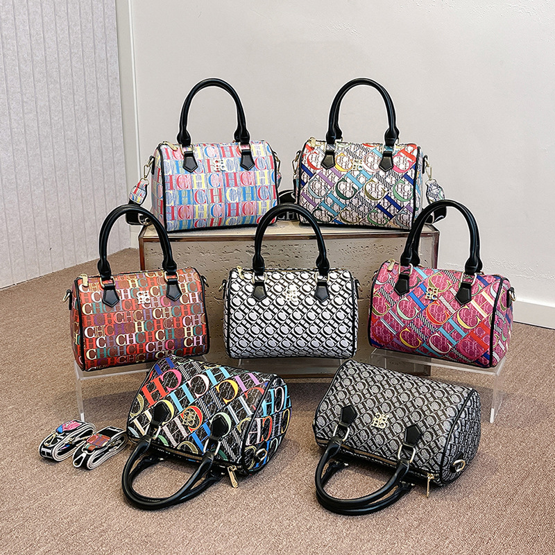 Free Shipping new designer Shoulder Bags for womens Fashion Bag Handbag messenger Pillow bag PU fashionable letter printed woman crossbody bag