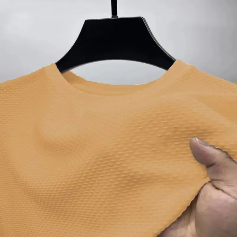 Mens High-quality Silk Hollow Short Sleeved T-shirt for Summer Fashion Leisure Breathable Cool Polo Shirt Top 250226