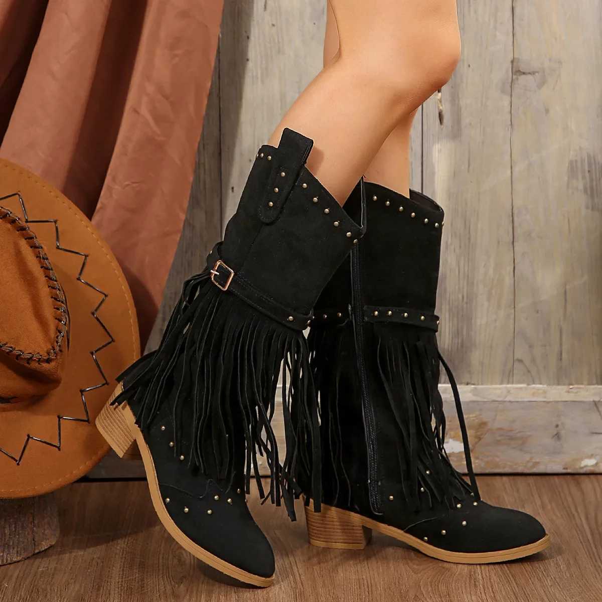 Womens Boots 2024 Autumn/winter Plus Size 43 Knight Boots Tassel New Rivet Belt Buckle Zipper Fashion Luxury Midsole Boots Z250303