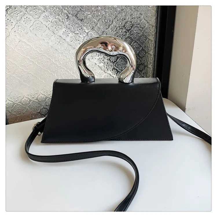 Luxury Designer Metal Handle PU Leather Womens Handbag Casual Crossbody Bag Trapezoid Tote Y250303