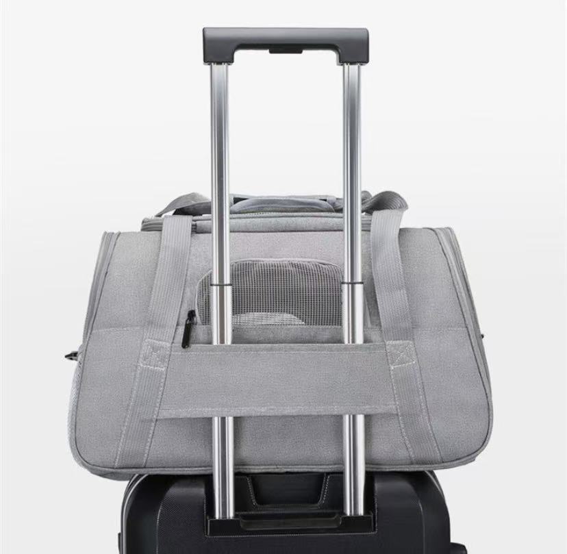 Fashion leather back Cat Transport Aires approved pet transport bag for small medium sized dog cats foldable soft top travel puppy carrier white