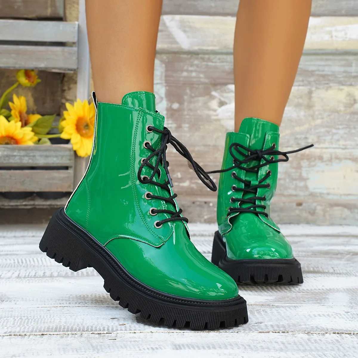 Fall and Winter Thick Bottom Riding Boots Waterproof Platform Lacing Fashion Womens Boots Green Black Large Size 42 Z250303