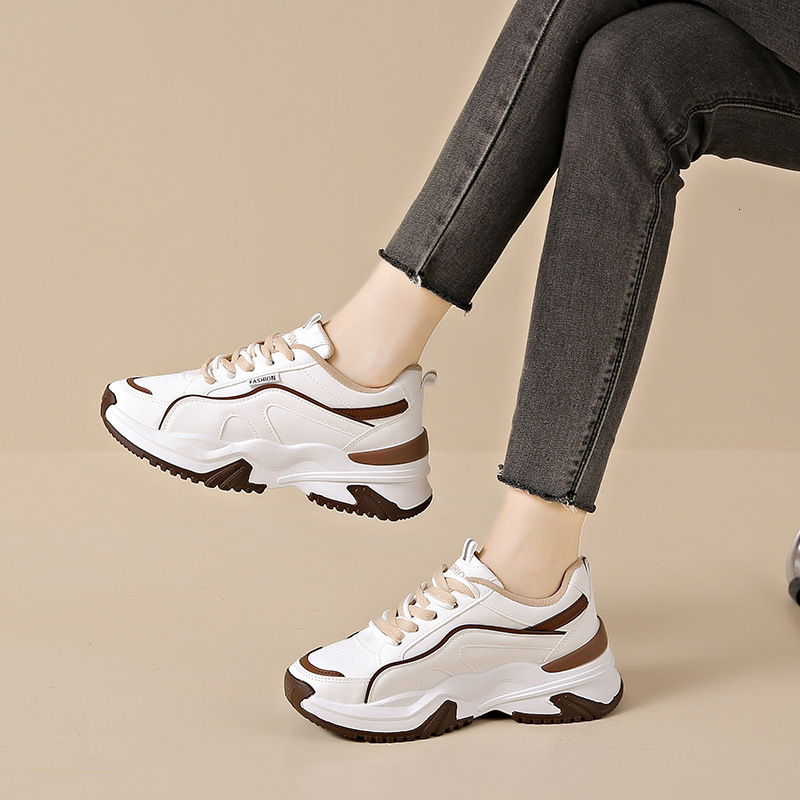 Women s Designer New 2025 Spring And Summer New Leather Breathable Casual Fashionable Thick Soled Height Increasing Sports Shoes