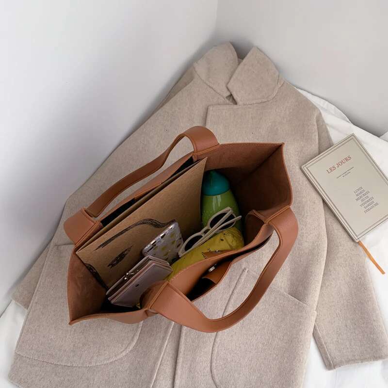 Women's Bag Large Capacity Shoulder High Quality PU Leather Handbags and Purse Female Retro Tote Bags sac a main femme