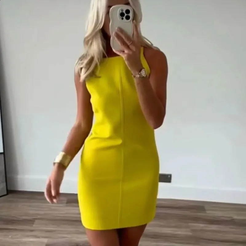 TRAF White Black Dres Off Shoulder Halter Short Dresses Summer Elegant Party Bodycon Red Blue Mini Dress 250227Z