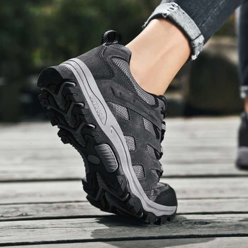 2025 High Quality Men's Hiking Breathable Outdoor Man Trekking Sneakers Anti Slip Mountain Climbing Hunting Shoes