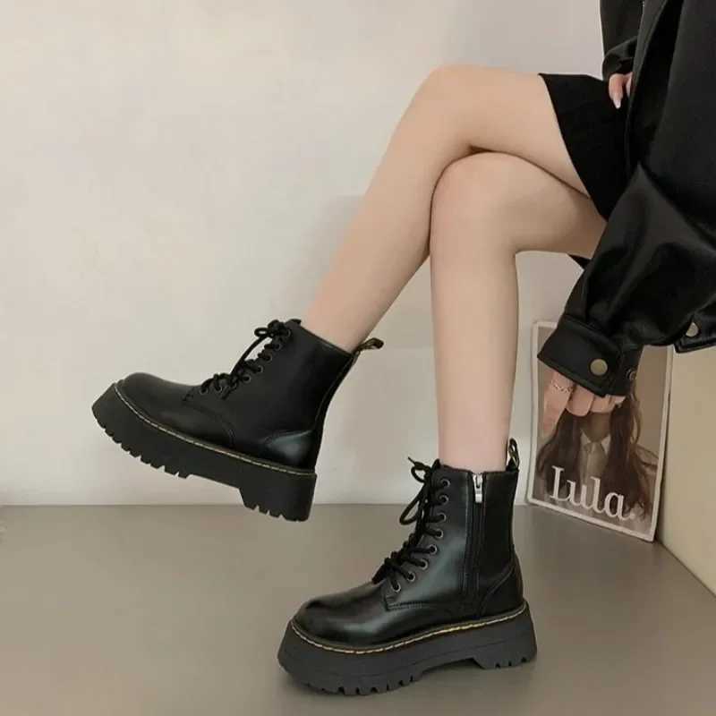 2024 Women Fashion Boots Casual Shoes Woman Leather Chelsea Ladie Classic Punk Female Goth High Platform Boots Women Botas Mujer Z250303