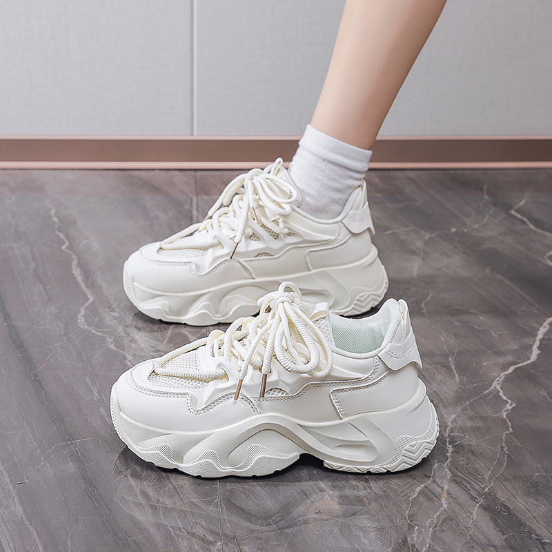 2025 new designer women s black and white sports shoes designed for height increasing casual style outdoor mesh thick sole height increasing sports da