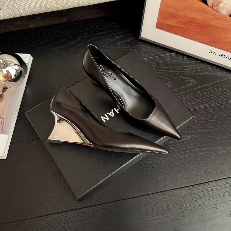 Lily liver French style socialite polished single women's 2024 new pointed toe wedge shallow mouth heel shoes