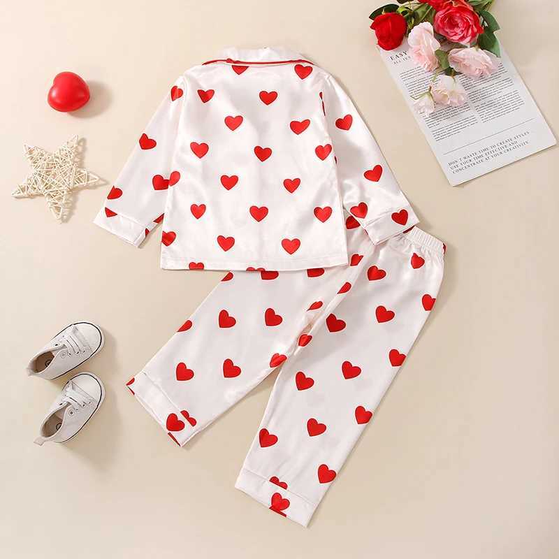Kids Girl Pajamas Sets Fall Winter Casual Loungewear Sleepwear Baby Girl Long Sleeve Buttons Tops+Pants LoveHeart Print PajamasT250303