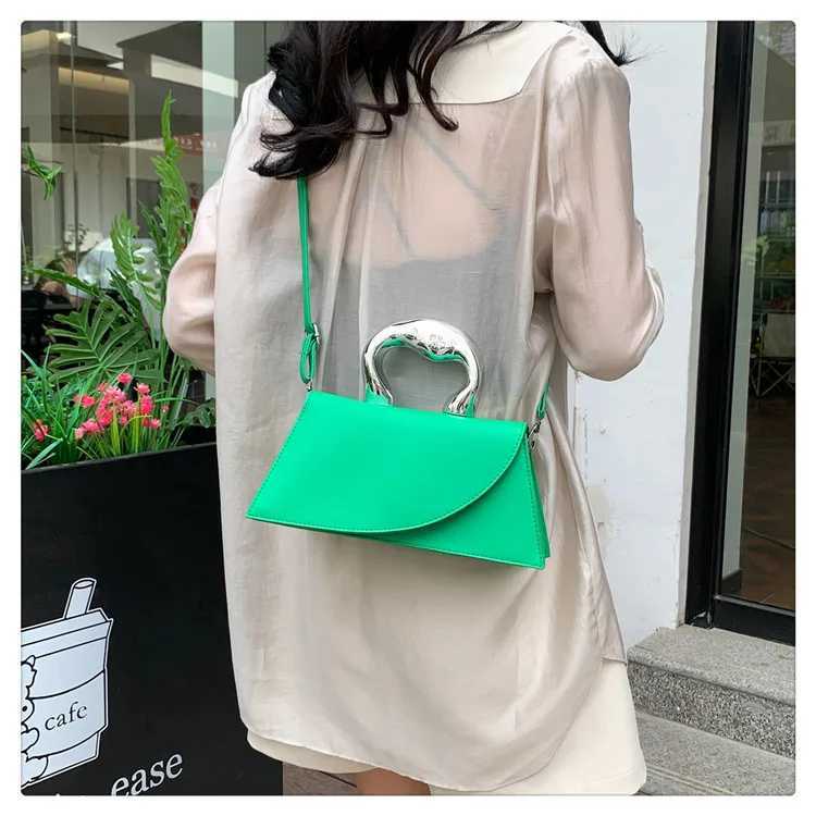 Luxury Designer Metal Handle PU Leather Womens Handbag Casual Crossbody Bag Trapezoid Tote Y250303