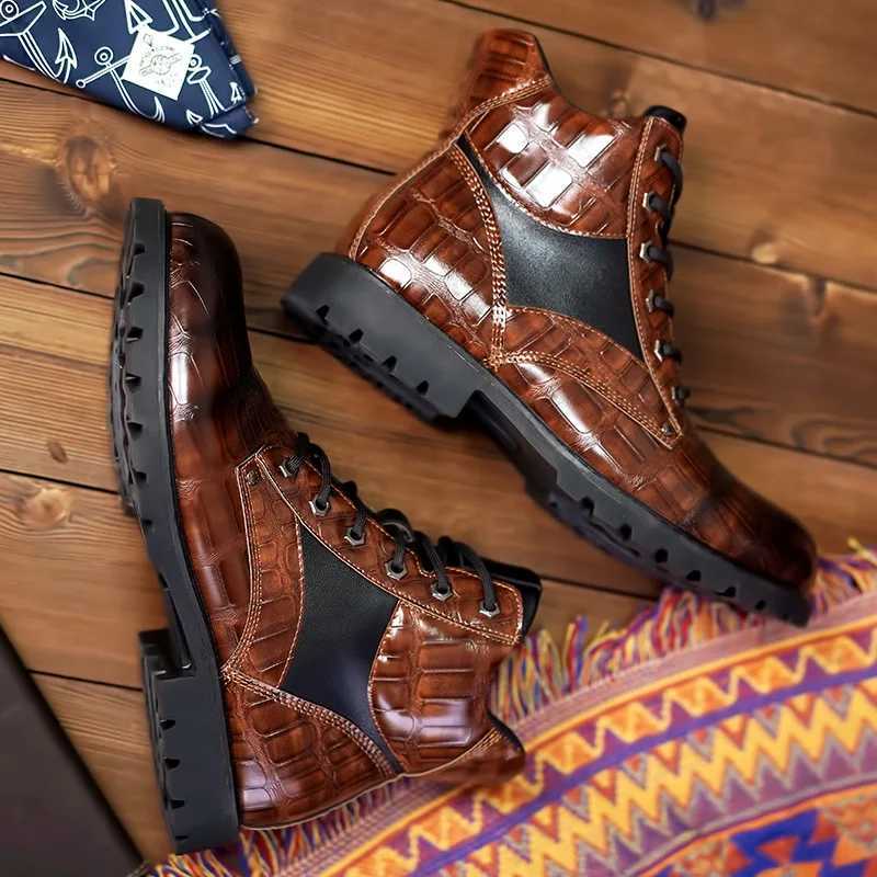Brand Men Boots Grid Pattern Square Heel Men Ankle Boots Designer Luxury Leahter Shoes for Men Fashion Motorcycle Boots zapatos Z250303