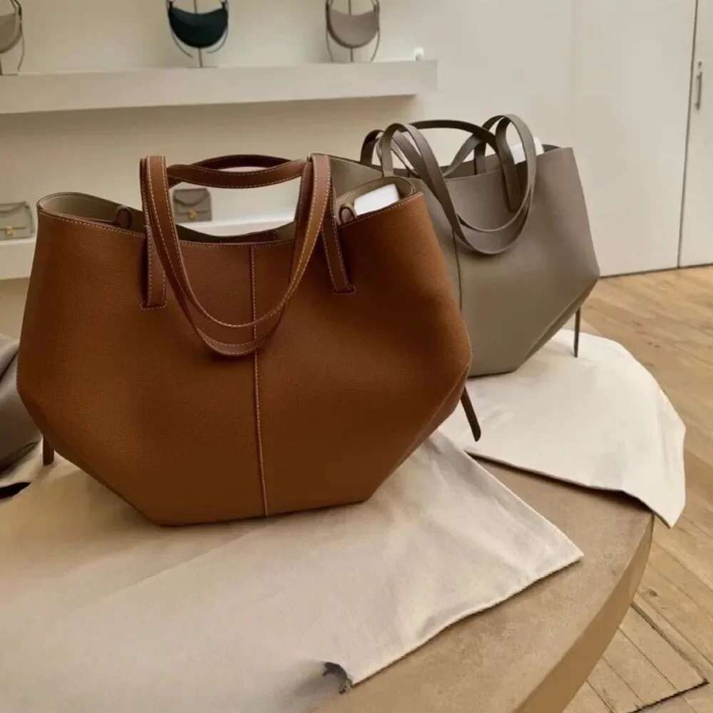 Bag Retro Bucket Handbag Small-Capacity Underarm Tote Bags Fashion Elegant Classic Wings Women Accessories Lady Gifts